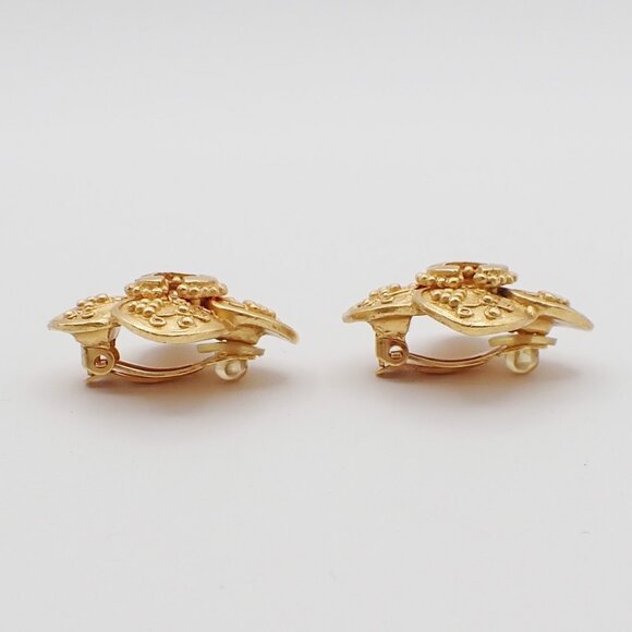 CHANEL CC Logo Flower Button Earrings 96 A Clip-On Gold-Plated Vintage 76RF532 - Picture 3 of 10